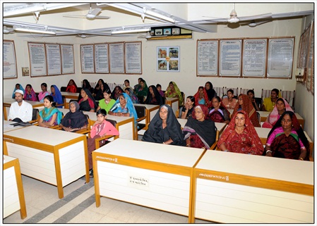 2012march01 farm women training at ssk (4)